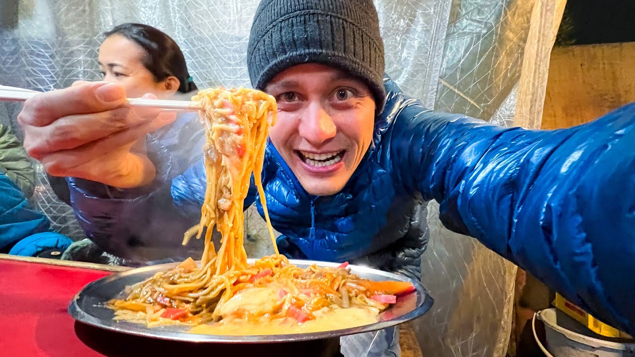 Japanese Street Food - ORIGINAL FRIED RAMEN + 5 Must Eat Foods in Fukuoka, Japan!