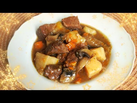 ESPECIAL NAVIDAD CARNE GUISADA CON PAPAS Y CHAMPIÑONES EN UNA SALSA PARA MOJAR PAN Y NO PARAR