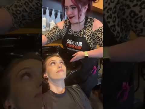 Annoying things clients do in hairsalons 🤣 Ft. Theresa Van Dam