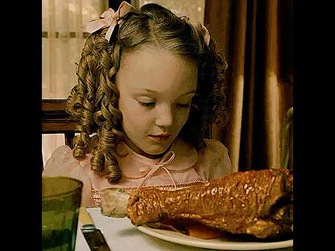 A FAMÍLIA ANORMAL - A MENINA COM DUAS BOCAS #shorts