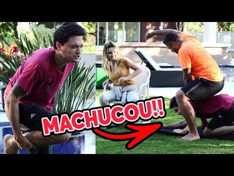 POSIÇÕES BIZARRAS E PERIGOSAS NO DESAFIO DA YOGA