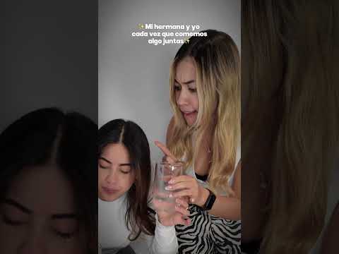 Con mi hermana todo es por mitades ๐คฃ #hermanas #humor #comedia