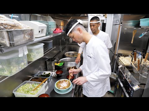 朝7時半開店→3坪の激狭厨房で朝ラー売る10席の立ち食いラーメン屋丨Standing ramen restaurant in Tokyo