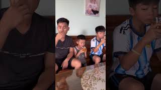 Cả nhà yêu thương nhau nhưng chỉ dùng hành động | Tippi TV #tippivips