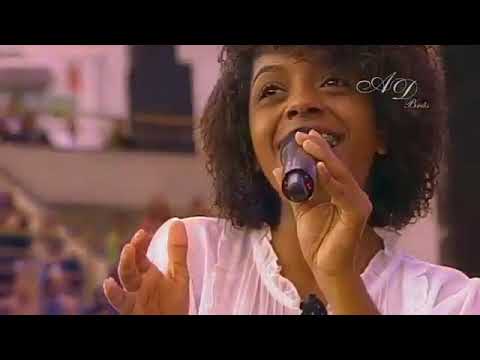 Kemilly Santos na AD Brás   10° Congresso de Missões