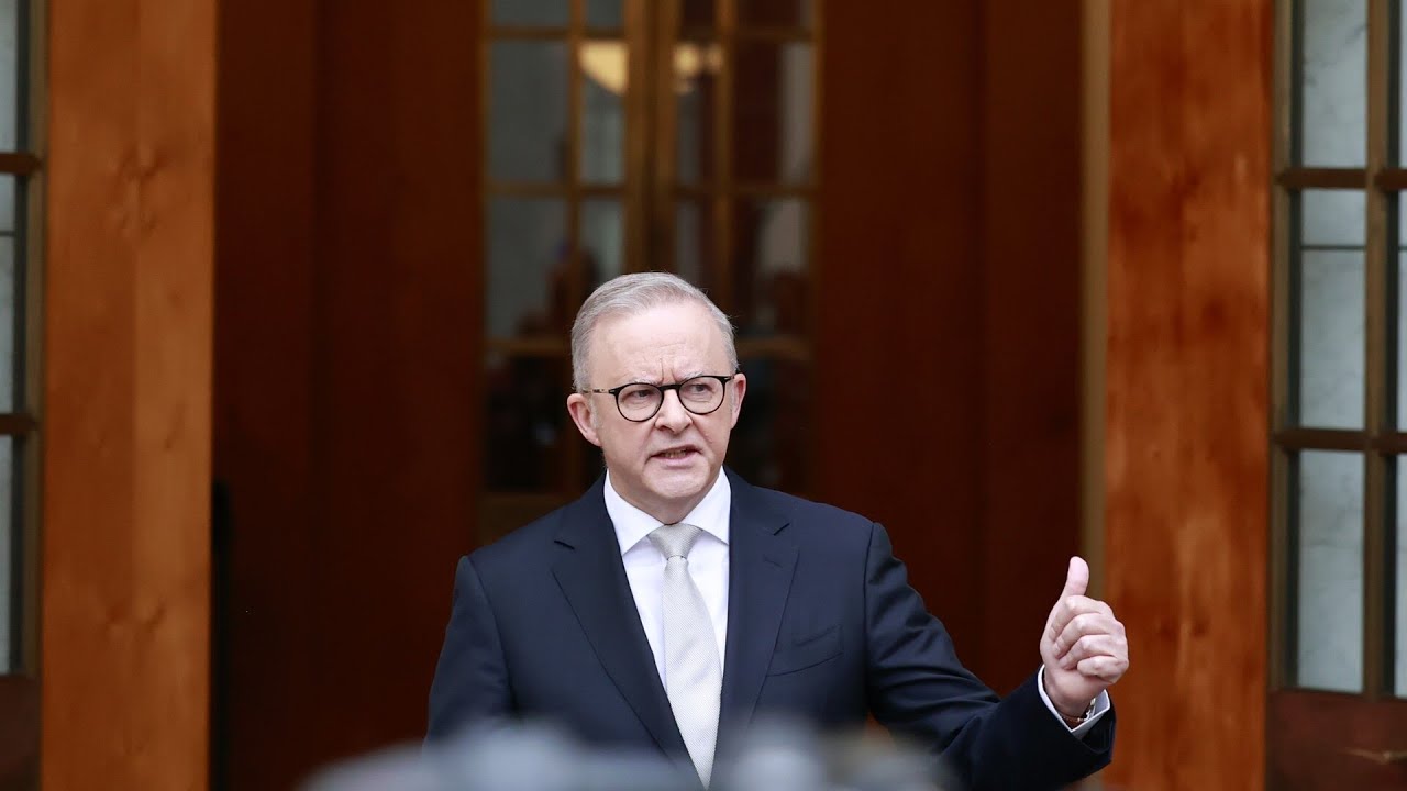 ‘Hypocrite’ Anthony Albanese looks ‘pathetically weak’ on foreign policy