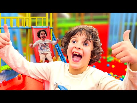 Sara Plays with Friends Indoor Playground with Cool games for kids