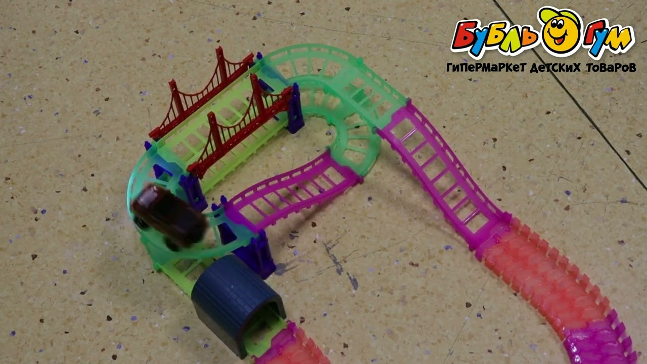 Трек Lanson Toys светящийся в темноте с джипом с мостом световые и звуковые эффекты 125дет - видео