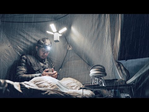 SOLO CAMPING IN THE RAIN AND FOGGY MOUNTAIN • RELAXING IN A RAIN TARP SHELTER • ASMR