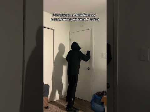 Yo solo quería paz después de tanto pastel… ¿Y este bebé de dónde salió? 💀🛏️CD: @MisterMrPapucho