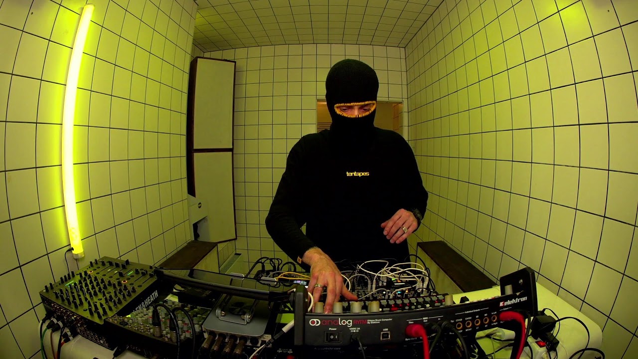 Cruelmachine – RVRSRVR (LIVE) | HÖR – April 9 / 2026