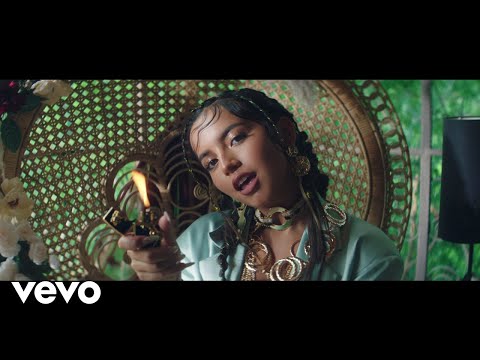 Isabela Merced, Danna Paola - Don&#39;t Go