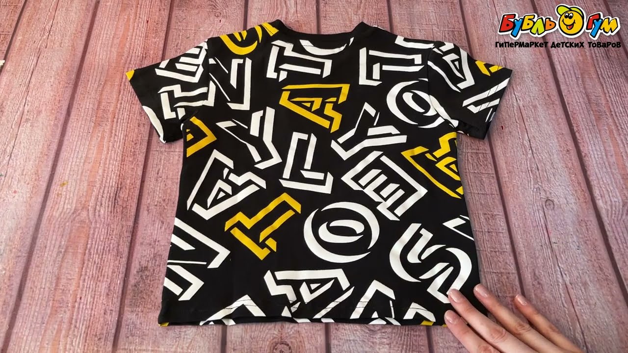 Футболка Lanson Kids с принтом яркие графические буквы черная - видео Футболка Lanson Kids с принтом яркие графические буквы черная - видео