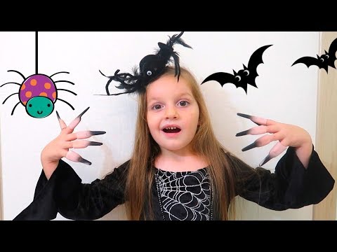 Sara Plays Halloween Trick or Treat  Candy