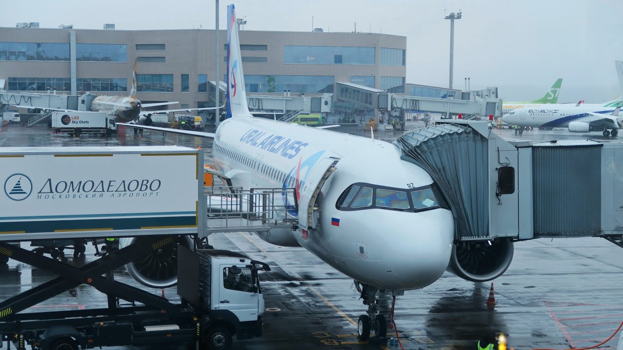 Airbus A320neo Уральских авиалиний Рейс Москва - Санкт-Петербург