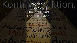 Gorbatschow und Gödelitz - Frieden im Babylon Berlin
