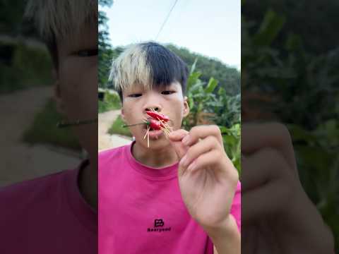 Tăm Cay || Tuấn Tặng Quà