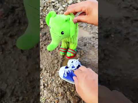 Lirili larila bought new shoes and had a lot of fun.😄 #Plush  #Italianbrainrot #Annaanimation