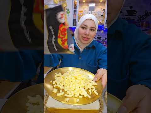 راجعه من شغلى بردانه وعيانه وهما مصممين انى سوبر ماما 🙃 يرضى مين الكلام دا بس ياربى 🙃