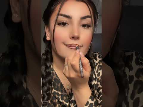 Lips Tutorial 💄 #explore #makeup #trending #makeuptutorial #lips #lipstichack #اكسبلور #مكياج