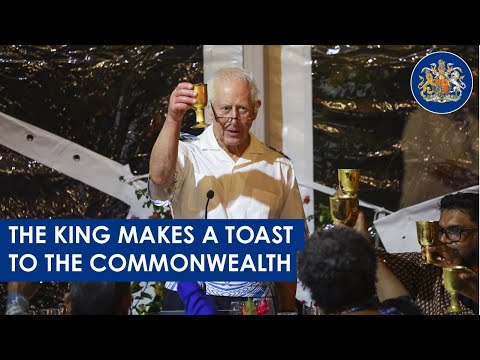 The King makes a toast to the Commonwealth at a dinner for #CHOGM2024.