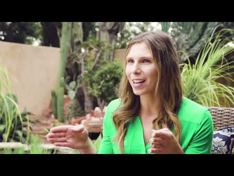 How 2 Sisters Built 6 & 7-Figure Businesses While Their Kids Were Sleeping with Business By Design
