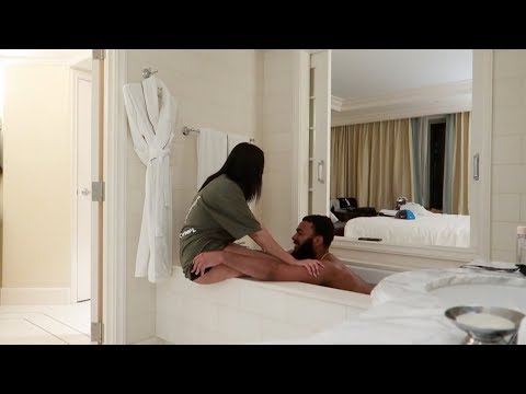 GET IN THE TUB WITH ME PRANK ON QUEEN❗️