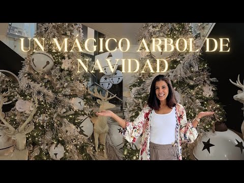 UN MÁGICO ÁRBOL DE NAVIDAD