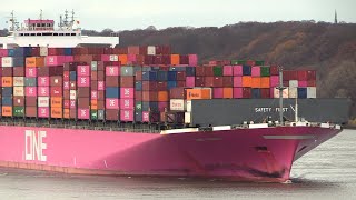 Massive Container Ships on the Move – Shipspotting on the Elbe River at Hamburg Port, Germany