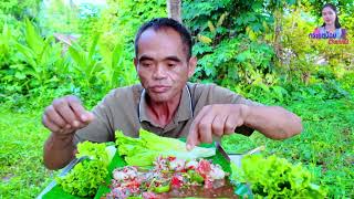 ตำหมึกกระดองตัวพอดีคำแซ่บๆ