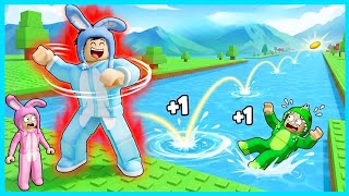 MIPAN & ZUZUZU Main Lempar Batu Di Atas Laut! Siapa Yang Bisa Jauh! ROBLOX