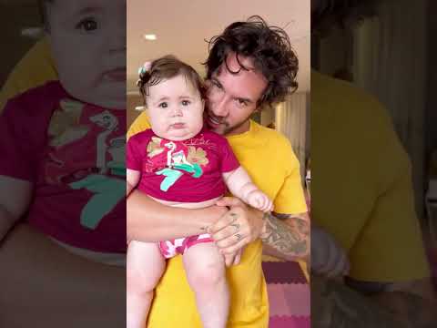 nove meses  na bariga e olha quem ela prefere!