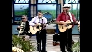 Jacó e Jacozito Com Zé Cupido Na Sanfona - Cacho De Banana (Viola Minha Viola 25/09/2005)