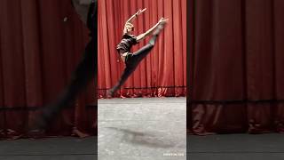 This is classical Chinese dance! #shenyun #classicalchinesedance #shortsfeed