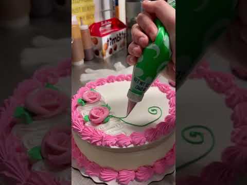 Decorate a cake order with me!