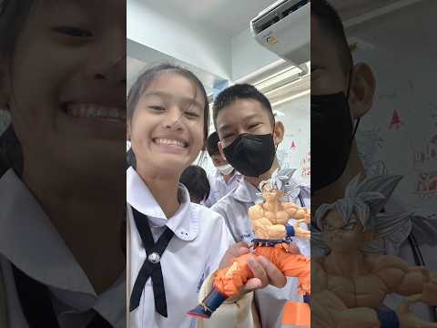 ตามหาโมเดลเป็นของขวัญให้เพื่อนสนิท