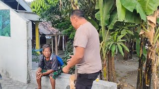 KETEMU BAPAK PENGAMEN MENUNGGU UANG 1 MILYAR BARU PULANG..? BIKIN PAK PURNOMO KAGET. BANYAK SEKALI.
