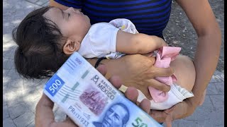 Le dí recompensa millonaria a madre joven por su honestidad 😭 su reacción nos hizo llorar a todos