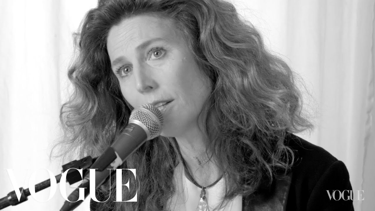 Sophie B. Hawkins Performs, -Damn I Wish I Was Your Lover