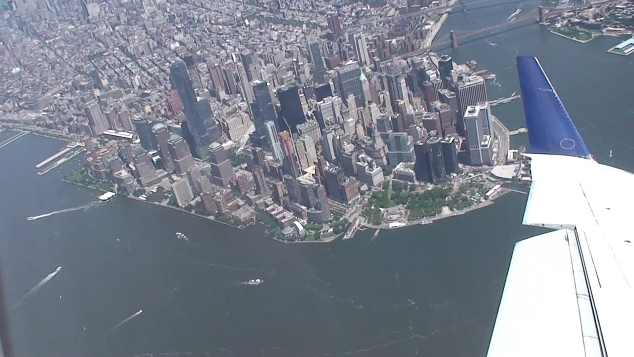 Fantastic Bird's-eye View of New York City Landing in LaGuardia