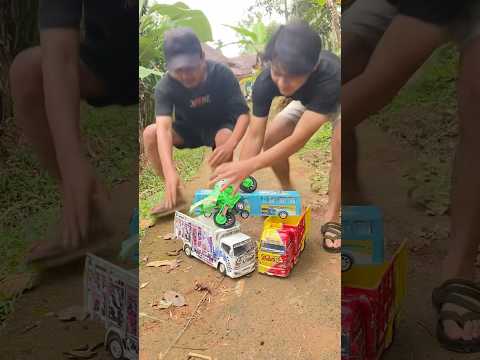 Rebutan Mobil Remote Rc