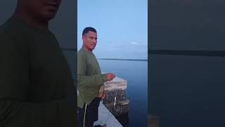 Por las mañanas es la hora de pesca ya venimos tarde