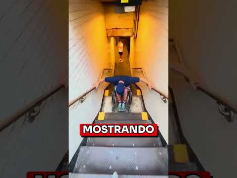 CADEIRANTE DESCENDO ESCADA!