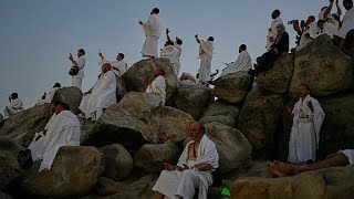 YouTube video thumbnail: Faith Under the sun: Pilgrims Endure Heat at Mount Arafat