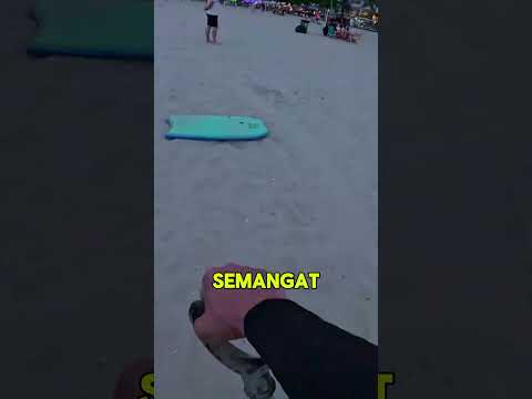 Mencari Cincin di Pinggir Pantai