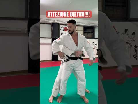 Mai abbassare la guardia! MAI! 🥷🥋 #judoforselfdefense #difesapersonale #judo #jkselfdefense