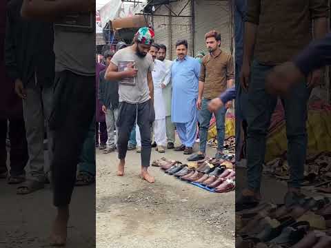 پبلک میں ویڈیو بنانا بہت مشکل ہے💔🥹 #youtube #tranding #trending @natasharizwan786 @AqeelBhutta