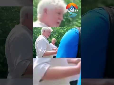 Оскорбили за то, что он мусульманин