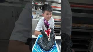 How to make Godzilla cake for my son#哥斯拉 #哥吉拉 #godzilla2 #godzilla #godzillacake