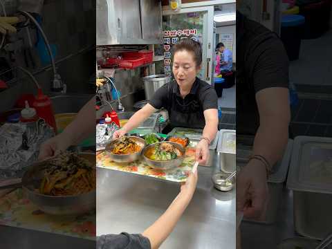 #구미맛집 중앙시장 국수골목 매콤한비빔국수 #시장국수 명절이후 매콤한 비빔국수가 땡기는날은 여기입니다.